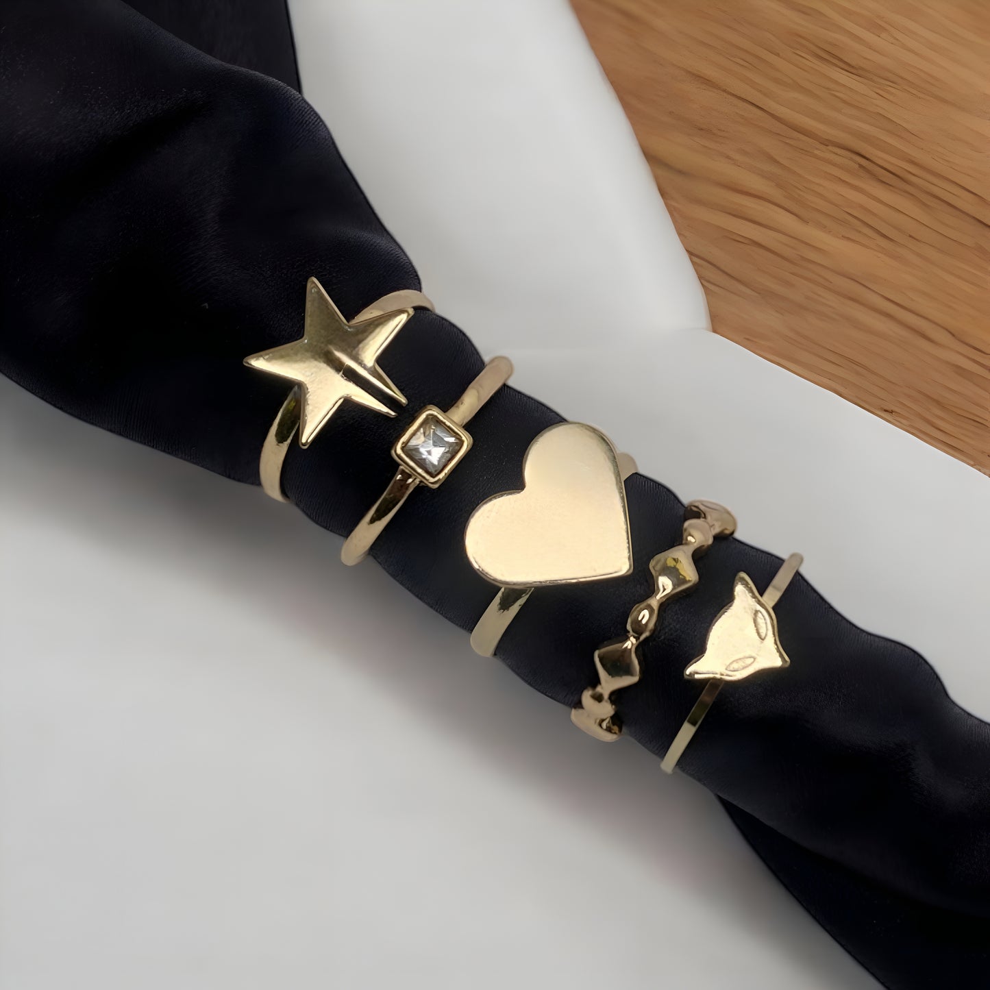 Stylish Golden Plated 5 Combo Rings Set for Women