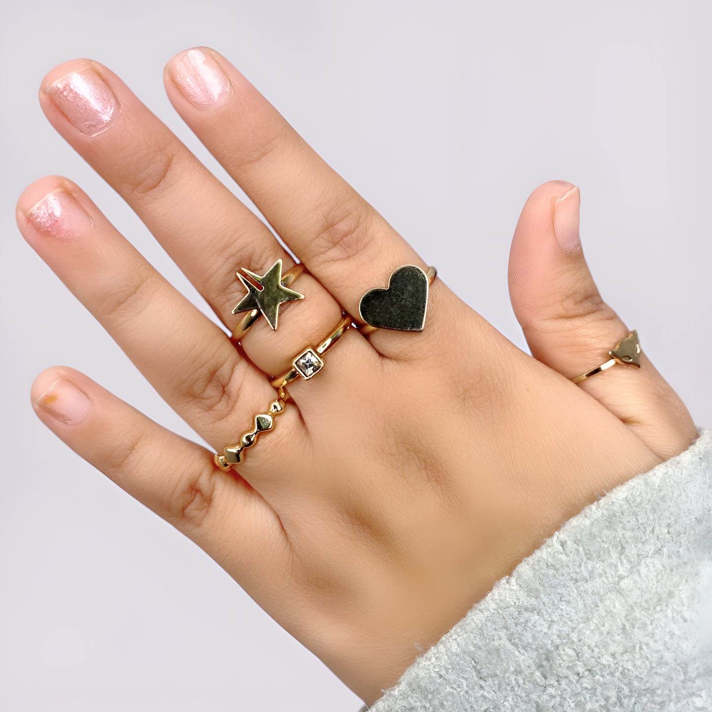 Stylish Golden Plated 5 Combo Rings Set for Women