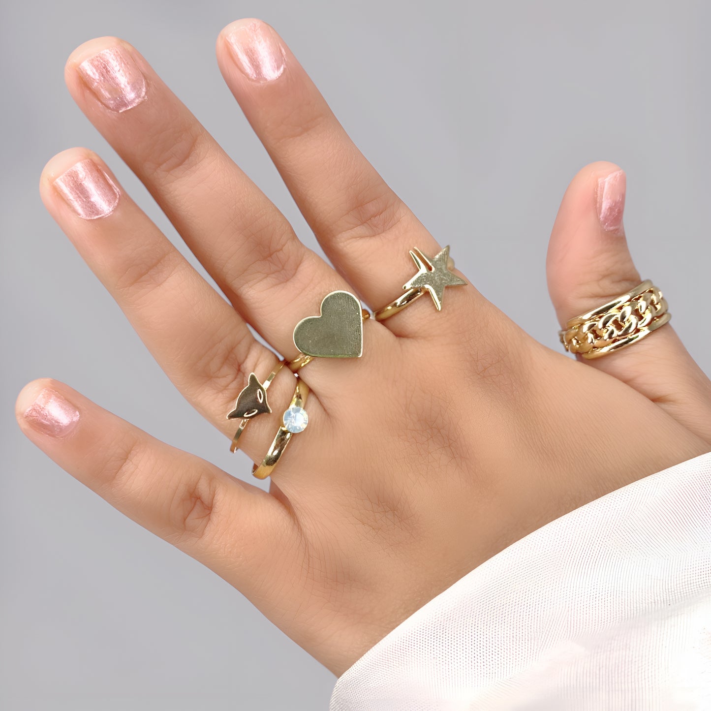 Stylish Golden Plated 5 Combo Rings Set for Women