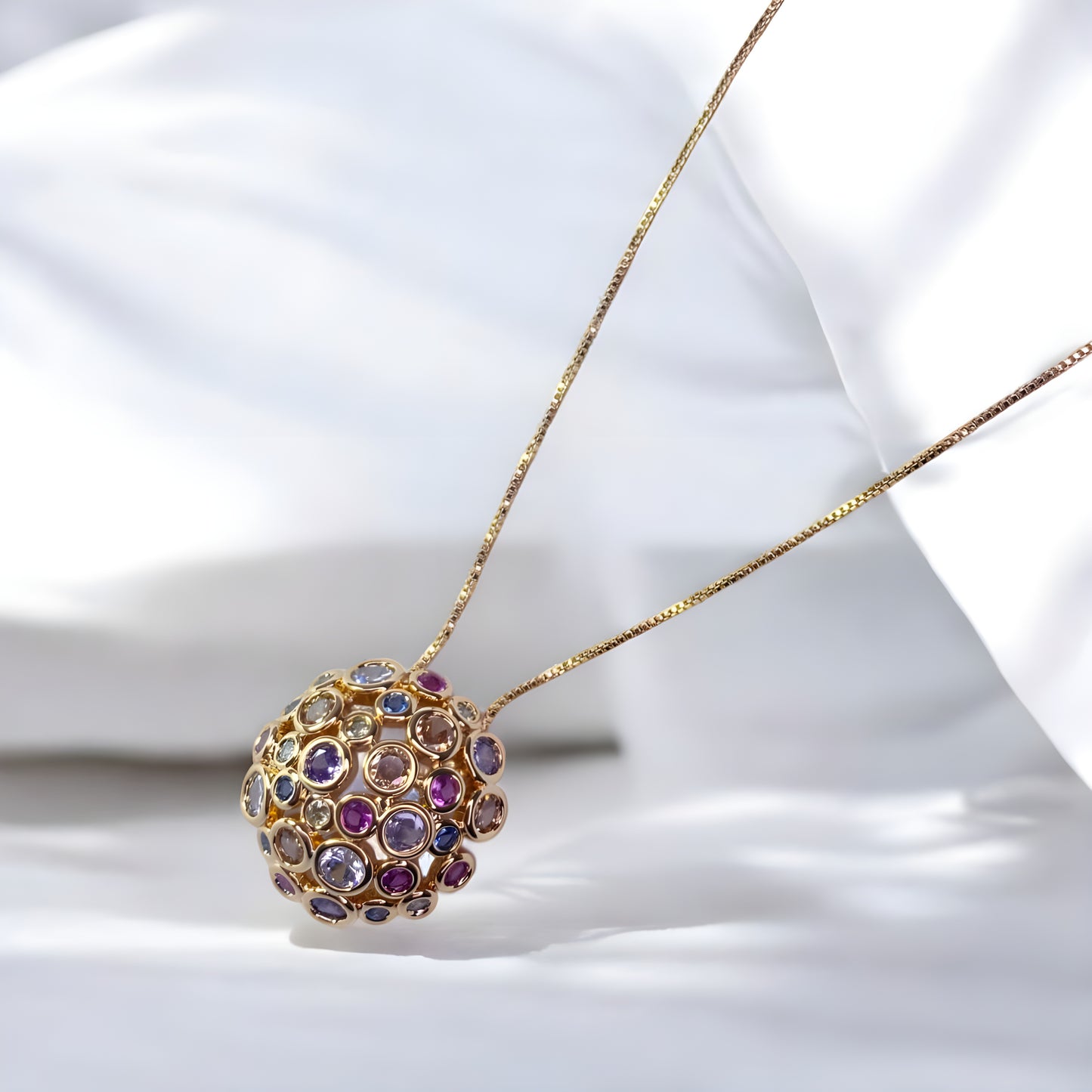 Vibrant Round Stone Chain Pendant