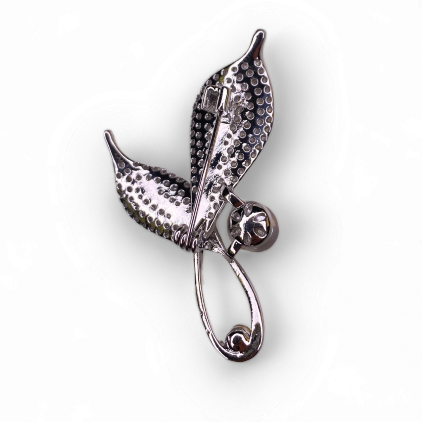 Pearl Brooch in Silver Plating