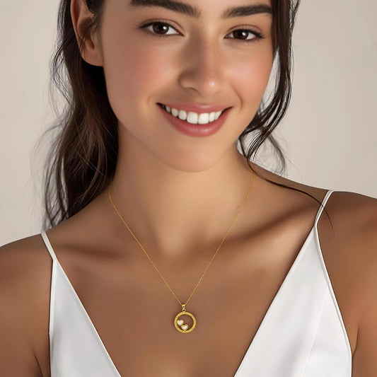 Golden Capturing Heart Chain Pendant